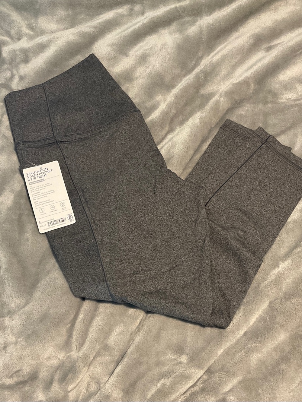 NWT LARGE ATHLETA SALUTATION STASH 7/8 LEGGING HEATHERED GRAY ($98 MSRP)